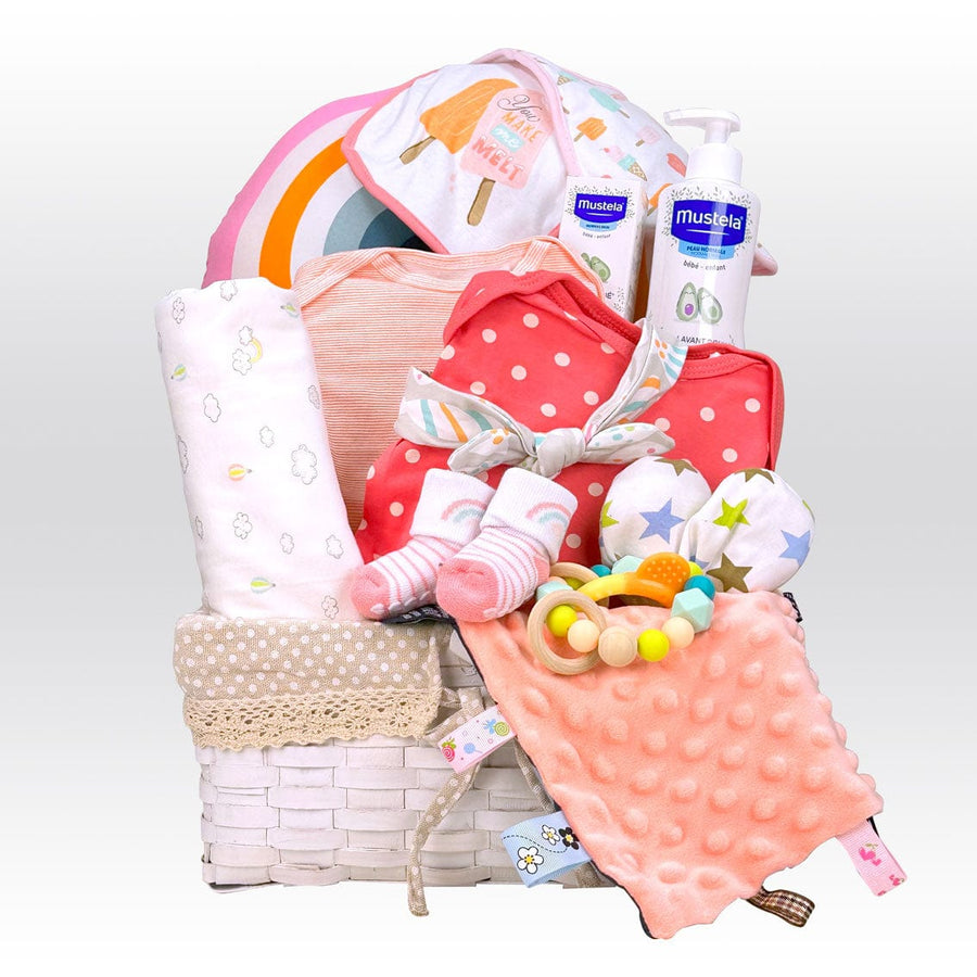 CLASSIC ESSENTIALS BABY HAMPER｜Facial Cream｜Baby Socks｜Baby Security Blanket｜Wooden Handle Basket｜Complimentary Message Card｜經典新嬰兒必備禮籃｜水份潤面霜｜初生嬰兒襪｜嬰兒按撫巾｜木柄手提籃｜免費心意卡