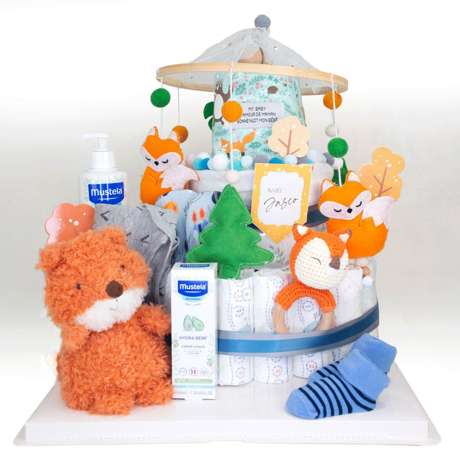 ADORABLE FOX DIAPER CAKE｜Animals Rattle｜Romper｜Bib｜Baby Mitten｜Baby Socks｜Gentle Cleansing Gel｜Diapers｜可愛狐狸尿片蛋糕｜動物搖鈴｜嬰兒連身衣｜口水肩｜嬰兒手套｜初生嬰兒襪｜嬰兒髮膚沐浴啫喱｜嬰兒木制音樂嬰兒床鈴｜尿片