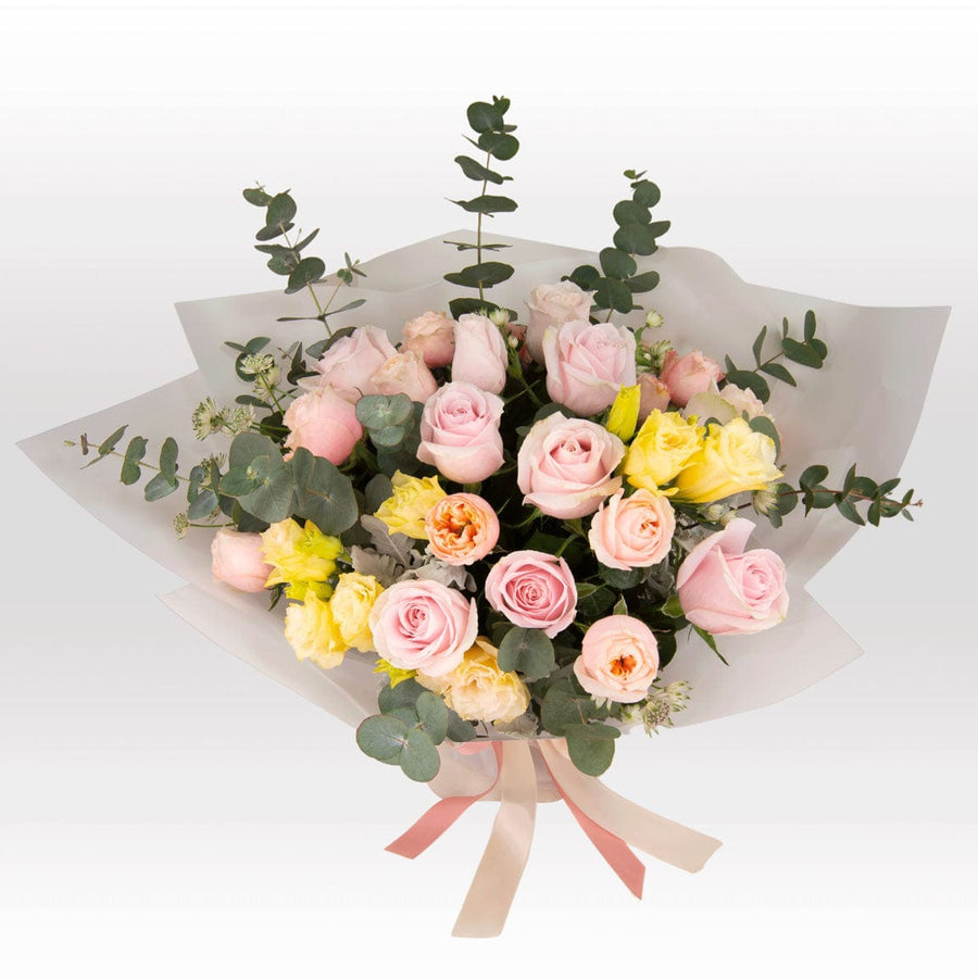 FAIRYTALE FOREVER HAMPER｜Rose｜Eustoma｜Seasonal Foliage｜永遠的童話禮籃｜玫瑰花｜桔梗花｜時令伴草