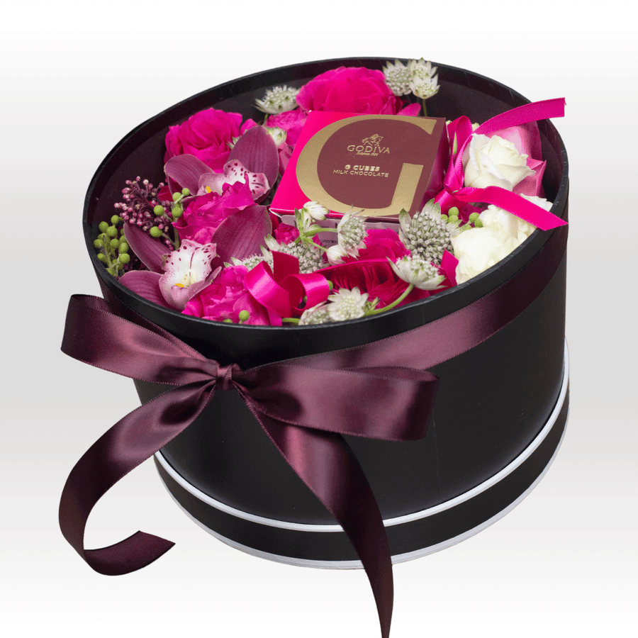 GORGEOUS FLOWER GIFT SET HAMPER｜Rose｜Cymbidium｜Seasonal Foliage｜Godiva Chocolate G Cube Truffles｜華麗鮮花禮盒｜玫瑰花｜蕙蘭｜時令伴草｜Godiva