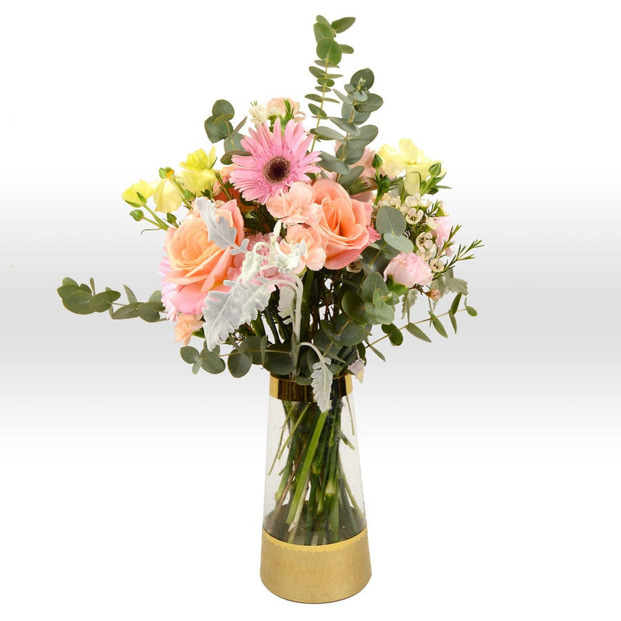 FRAGRANT FLORAL VASE BOUQUET HAMPER｜Rose｜Carnation｜Seasonal Foliage｜Golden Glass Flower Vase｜花香四溢瓶花禮籃｜玫瑰｜康乃馨｜時令伴草｜金色玻璃花瓶