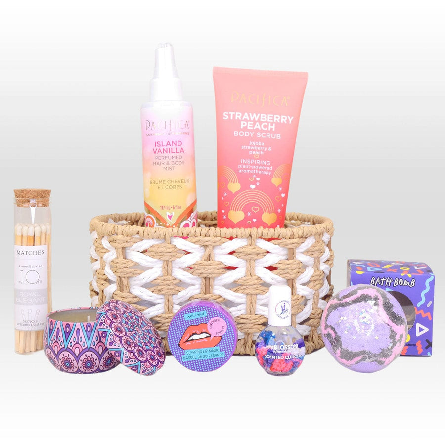 DREAMY NIGHT HAMPER｜Body Scrub｜Hair and Body Fragrance Mist｜Bath Bomb｜Dried Flower Scented Candle｜Candles Matches｜Sleeping Lip Mask｜Cuticle Oil｜Oval Woven Storage Box-Standard｜Complimentary Message Card｜夢幻之夜禮籃｜身體磨砂膏｜頭髮和身體芳香噴霧｜沐浴氣泡彈｜香薰蠟燭｜蠟燭專用火柴｜睡眠唇膜｜角質層油｜免費心意卡