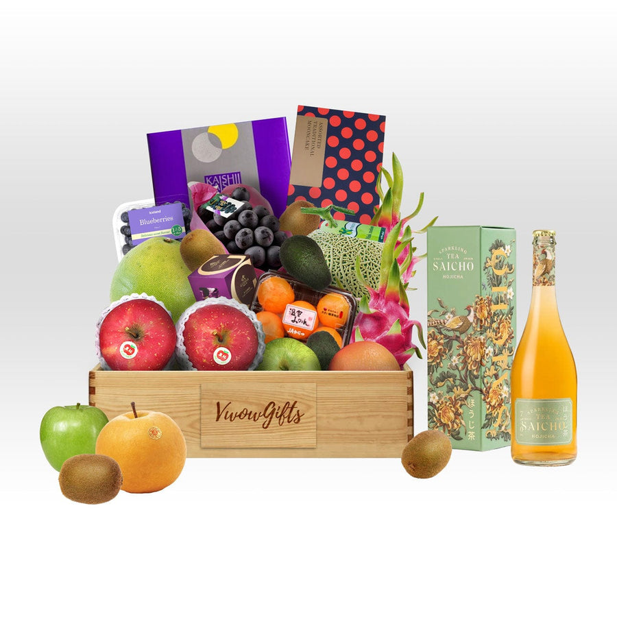 A VWOWGIFTS wooden box filled with JOYOUS REUNIONS MID-AUTUMN FRUIT HAMPER WITH PATISSERIE LA LUNE AND KAISHII MOONCAKE and a bottle of wine.